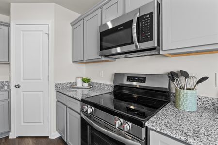 Canary Woods by McGuinn Homes in Hopkins - image 10