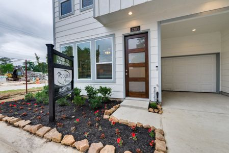 Regents Court by Colina Homes in Houston - photo 10 10