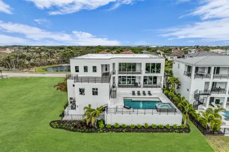 Legends Bay by Medallion Home in Bradenton - image 5