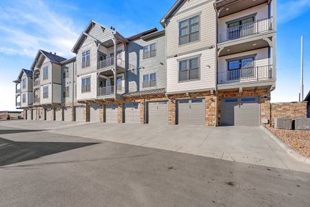 Highlands at Fox Hill - The Flats 17