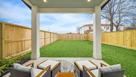 Monarch Oaks by InTown Homes in Houston - image 4