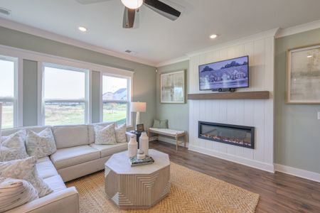 Dorris Farm Single Family - Landon Collection 7