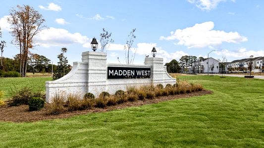 Madden West by D.R. Horton in Fuquay Varina - photo 3 3