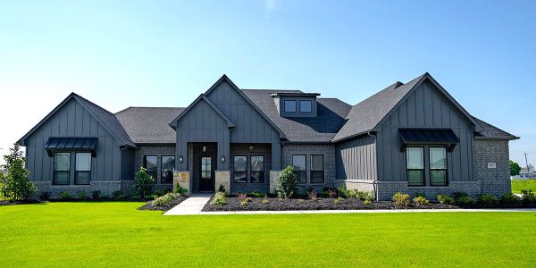 Peaks at Lone Elm by Lillian Custom Homes in Waxahachie - image
