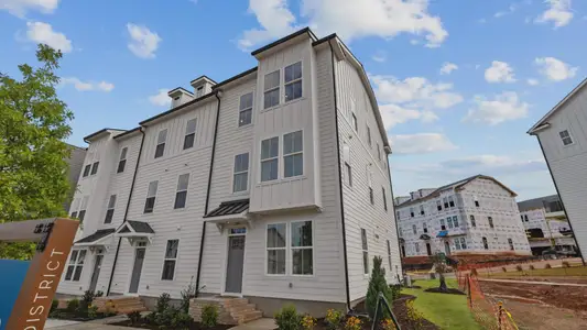 River District Townhomes by DRB Homes in Charlotte - image 3