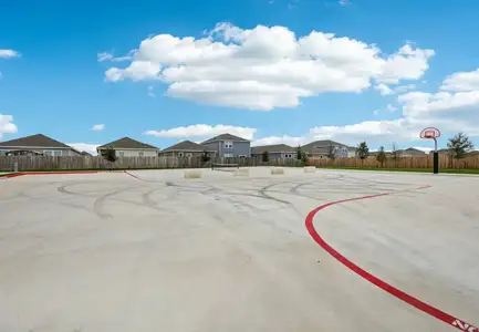 Hymeadow - Master planned community in Maxwell, TX 2