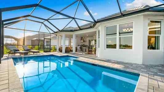 Esplanade Lake Club by Taylor Morrison in Fort Myers - image 6