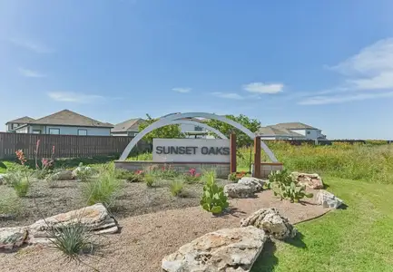 Sunset Oaks by Starlight Homes in Maxwell - image