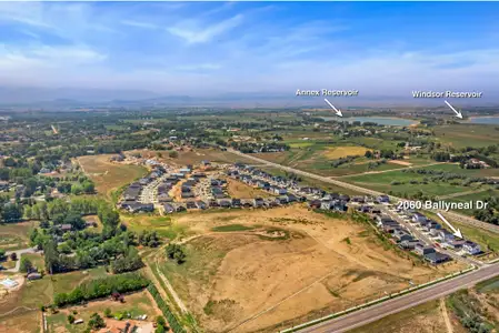 Country Club Reserve by Dream Finders Homes in Fort Collins - image 17