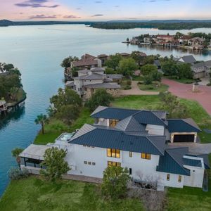 Atten Hill - Master planned community in Horseshoe Bay, TX 3 3