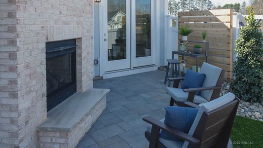 The Courtyards at Lake Davidson by Epcon Communities in Mooresville - image 5