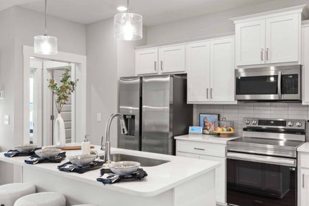 Stonecrest Townhomes by Southeastern Building Corporation in Hendersonville - image 7