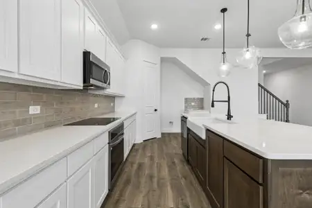 Brahman Ranch by Lillian Custom Homes in Venus - image 9