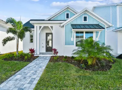 Emerald Landing at Waterside at Lakewood Ranch – Cottage Series by David Weekley Homes in Sarasota - image 4