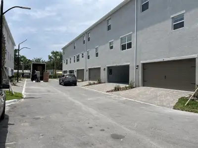 Townes at Manhattan Crossing by Lennar in Tampa - image