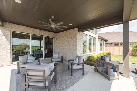 Dunham Pointe 60′ by Tri Pointe Homes in Cypress - photo 5 5