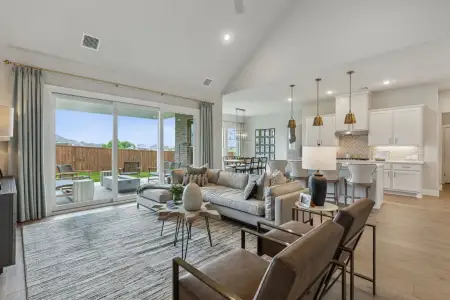 Ellis Ranch Manors by Centre Living Homes in Waxahachie - image