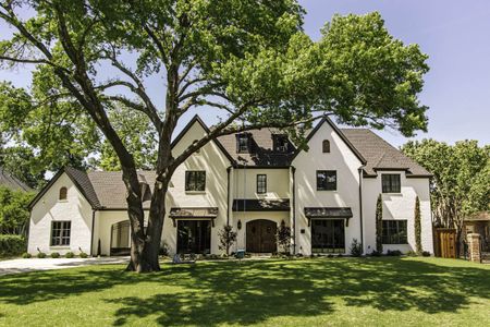 Highland Park by Robert Elliott Custom Homes in Dallas - photo 12 12