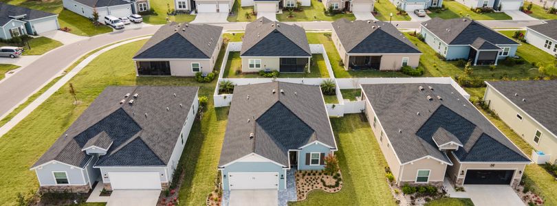 Trailhead Landing: Trailhead Landing 60s by Lennar in Alachua - photo 0
