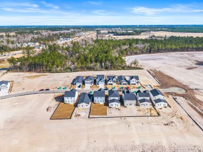 East Lake by Dream Finders Homes in Leland - image