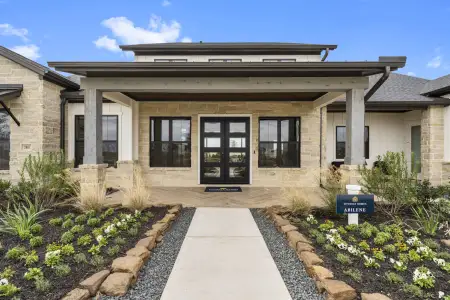 Lakeview 100’s by Sitterle Homes in Waller - image 3