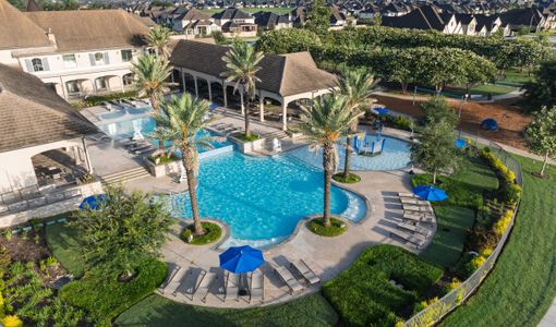 Amira by Beazer Homes in Tomball - image 15