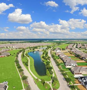 Devonshire by Bloomfield Homes in Forney - image 12