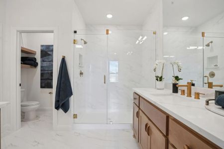 Austin Point Summit by Drees Custom Homes in Richmond - image 16