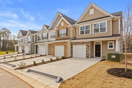 East Main Townes by Eastwood Homes in Spartanburg - image 16