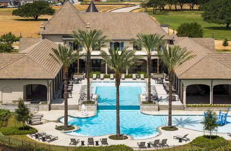 Resort-Style Pool