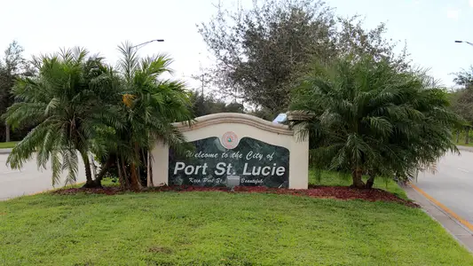 Port St. Lucie by D.R. Horton in Port St. Lucie - photo 1 1