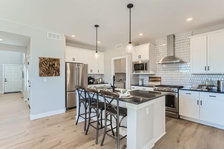 Mountain Brook by Dream Finders Homes in Longmont - photo 6 6