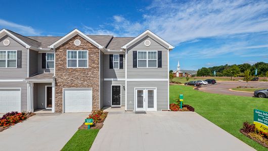 Fergus Crossing Townhomes by D.R. Horton in York - photo 18 18