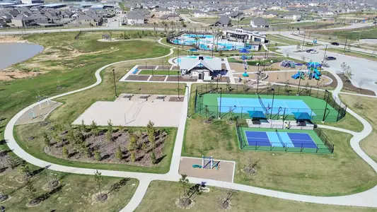 Marvida by Risewell Homes in Cypress - image