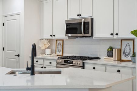 Middleborough Condos at Shadowmoss by New Leaf Builders in Charleston - image 9