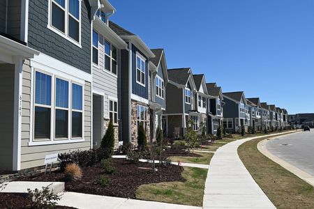 Sweet Gum Meadows by Weaver Homes in Sanford - photo 1 1