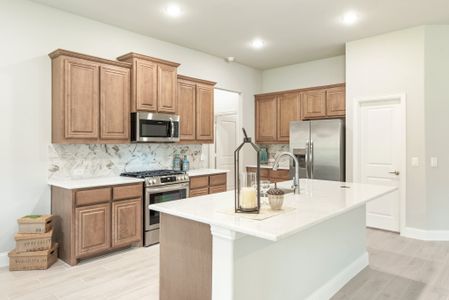 Crystal Lake Estates by Bloomfield Homes in Red Oak - photo 5 5