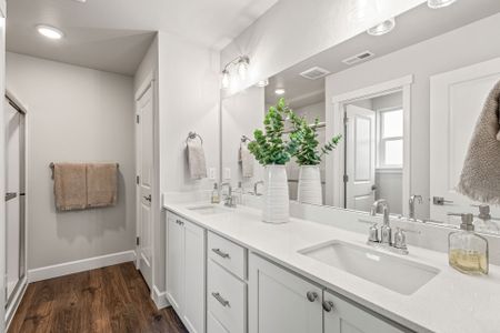 Rosengarth Estates by MonteVista Homes in Bend - image 5