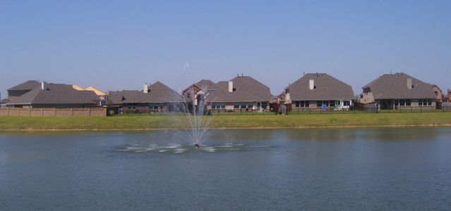 Mira Lagos - Master planned community in Grand Prairie, TX 8 8