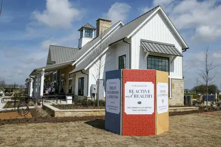 Sandbrock Ranch by Highland Homes in Aubrey - image 3
