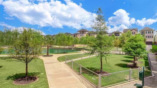 Cottage Grove Lake Phase 2 by InTown Homes in Houston - image