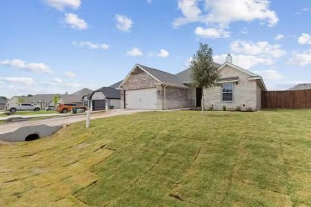 Meander Estates by Premier Homes Inc. in Granbury - photo 3 3