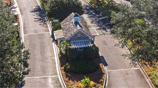 Savannah Quarters: Arbor Collection 50s 9