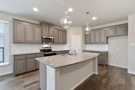 Summer Crest by Landsea Homes in Crowley - photo 64 64