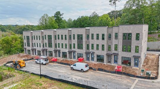 Echo Park by UnionMain Homes in Suwanee - image 14