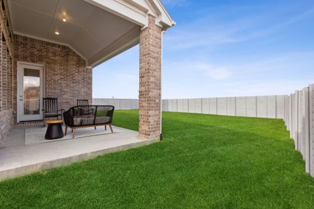 Painted Tree Lakeside by Centre Living Homes in McKinney - image 6