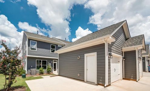 Blythe Mill Townhomes by Eastwood Homes in Waxhaw - photo 5 5