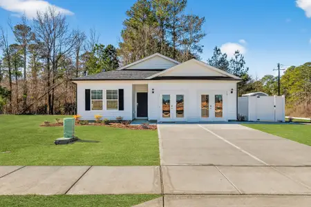 Connor Glen by Dream Finders Homes in Benson - image