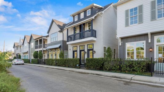 Eastwood Green by InTown Homes in Houston - image 11