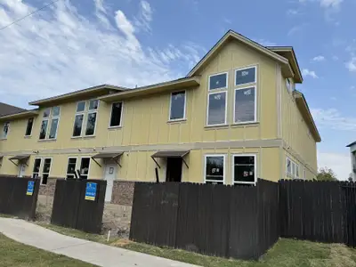 Koenig Townhomes by Milestone Community Builders in Austin - photo 3 3